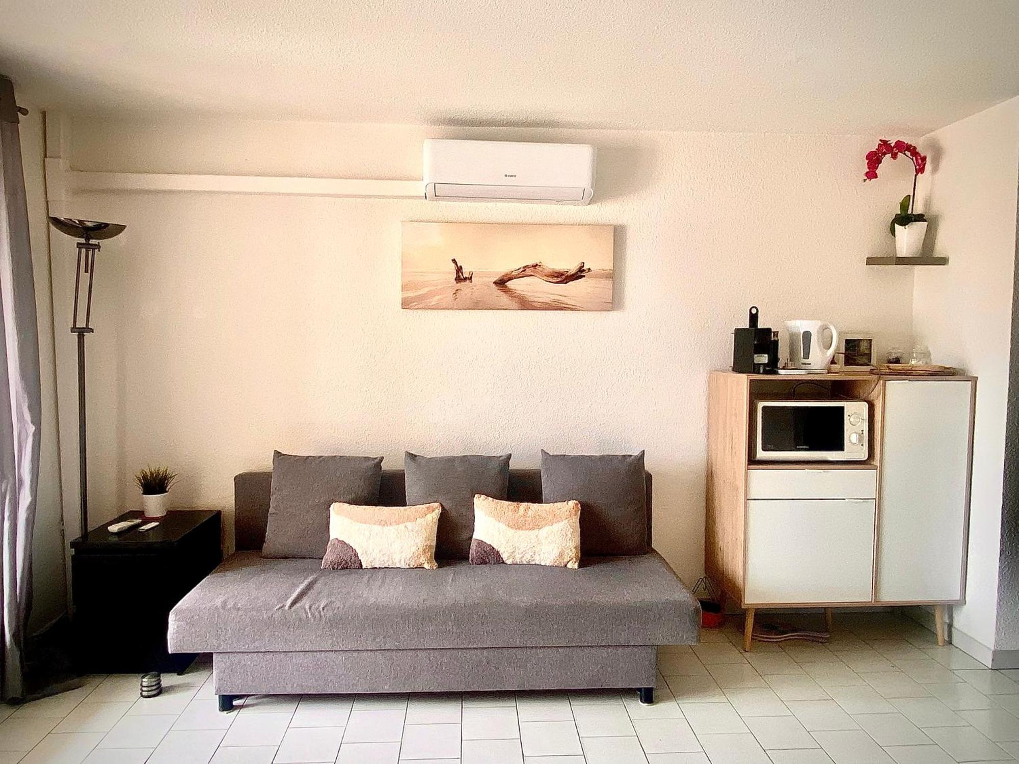 2 Bedrooms, 15 Min Walk To Beach, Ac, Pool & Fiber Internet In A Quiet, Private Gated Domain 5Kms To St Tropez 코골렝 외부 사진
